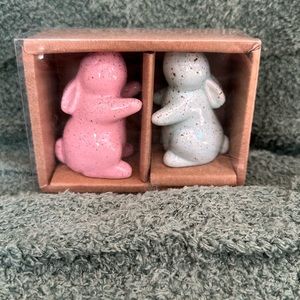 Easter Egg Bunny Salt & Pepper Shakers Pink Blue Speckled NEW